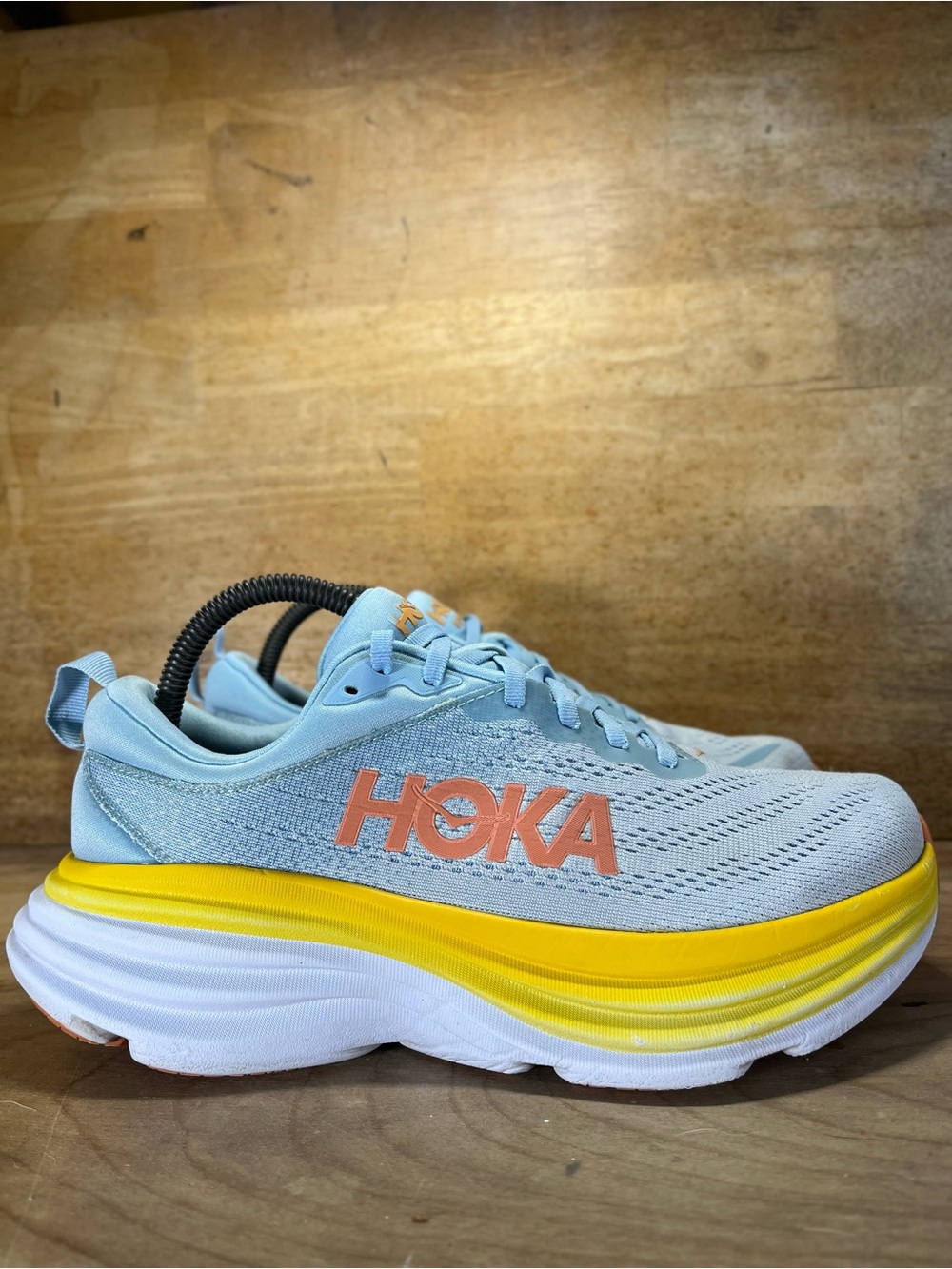 Hoka One One Bondi 8 Womens Size 8.5 Wide Running Shoes Sneakers Blue Yellow